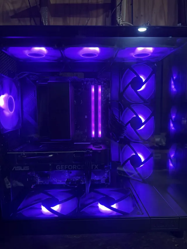 Custom Ryzen 5 Gaming PC Build